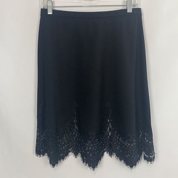 Lyssé black with lace trim skirt - Picture 1 of 6